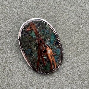 Giraffe Inlay Oval Brooch
